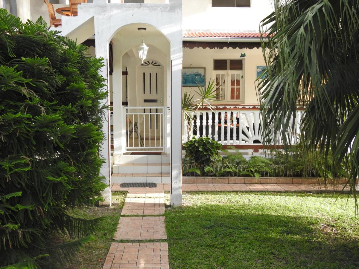 Villa Nanou , Villa De Plein Pied Avec Joli Jardin Bouillante Exterior foto